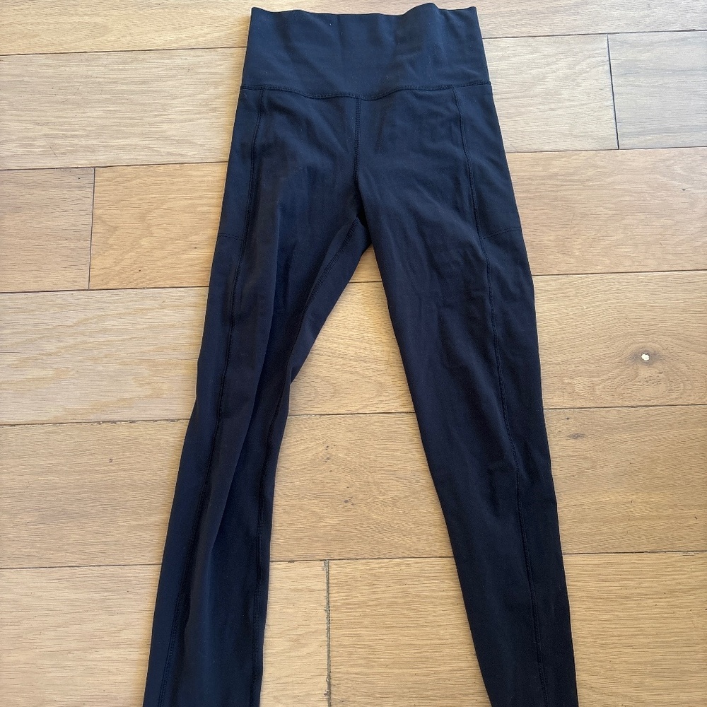 Vuori black leggings size small